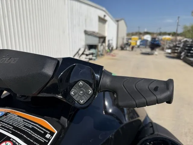 Slide: The Image of Sea-Doo GTI SE 170 2026 - 15