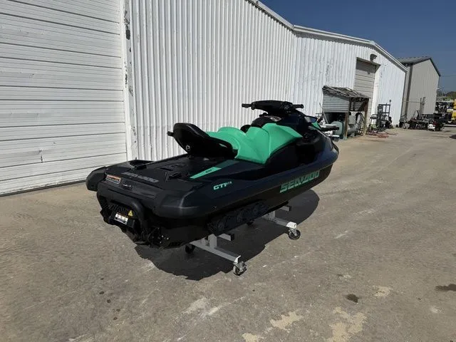 Slide: The Image of Sea-Doo GTI SE 170 2026 - 3