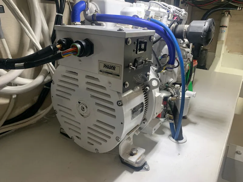 Slide: The Image of Electrical system in engine room of 2000 Custom Carolina sportfish boat. - 35