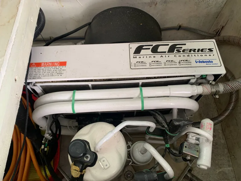 Slide: The Image of Custom Carolina Terry Guthrie Sportfish 2000 cruising on open sea. - 46