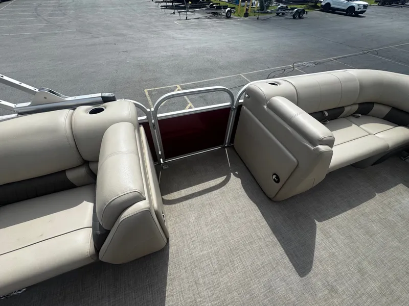 Slide: The Image of Tracker Party Barge 20 DLX 2023 - 17