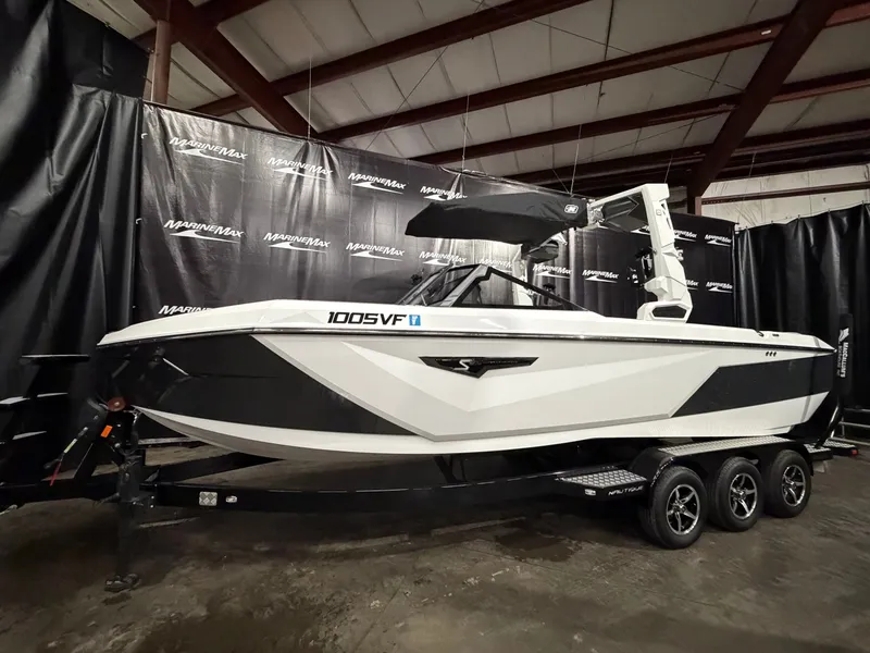 Slide: The Image of Nautique Super Air Nautique S25 2023 - 0