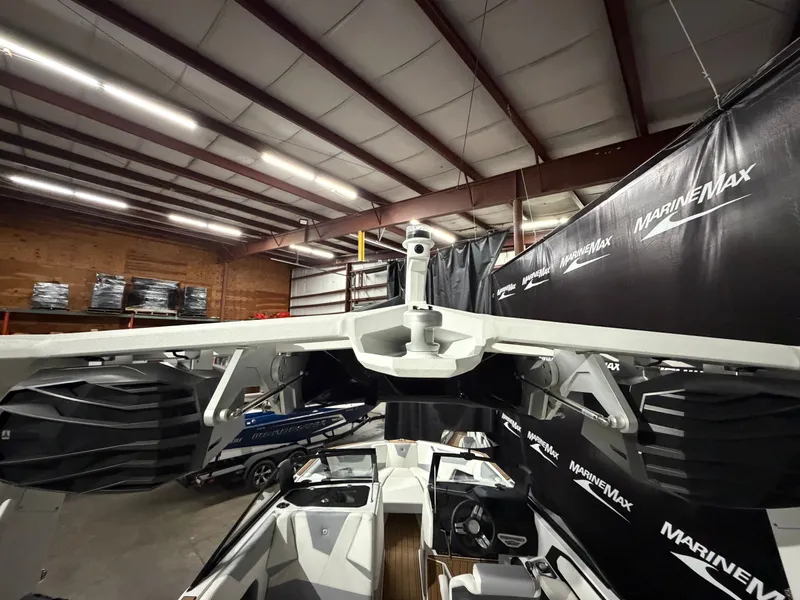 Slide: The Image of Nautique Super Air Nautique S25 2023 - 16