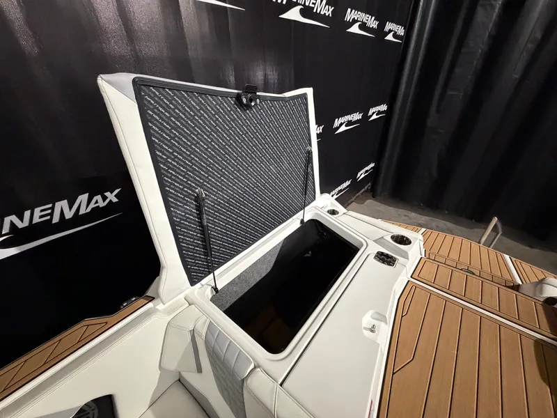 Slide: The Image of Nautique Super Air Nautique S25 2023 - 20