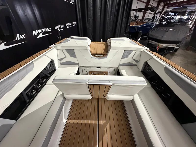 Slide: The Image of Nautique Super Air Nautique S25 2023 - 29
