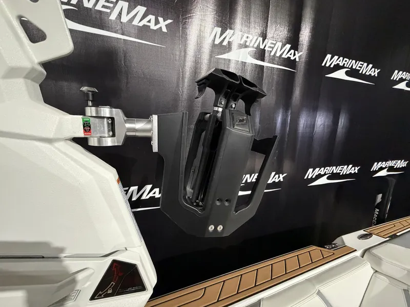 Slide: The Image of Nautique Super Air Nautique S25 2023 - 38