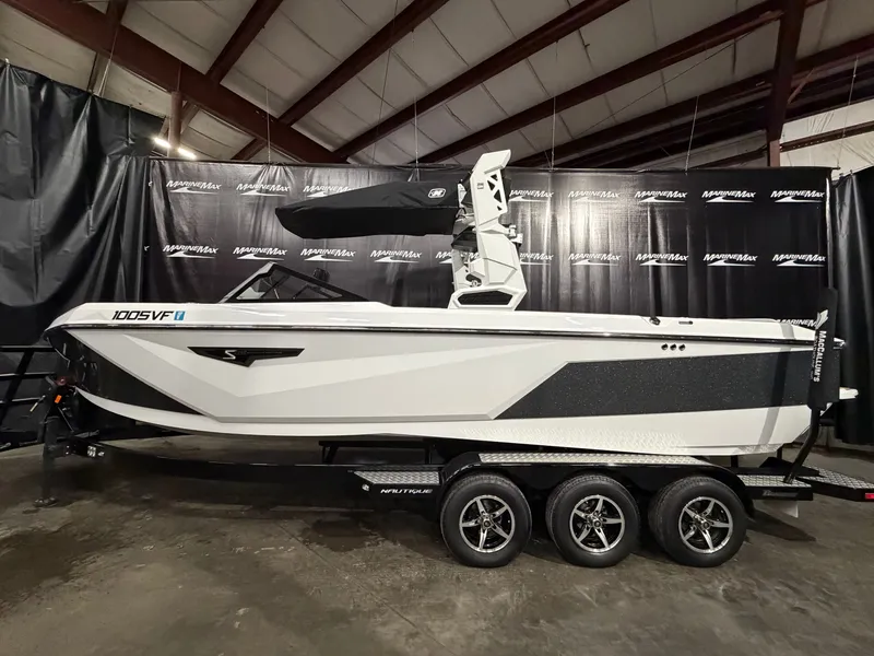 Slide: The Image of Nautique Super Air Nautique S25 2023 - 4