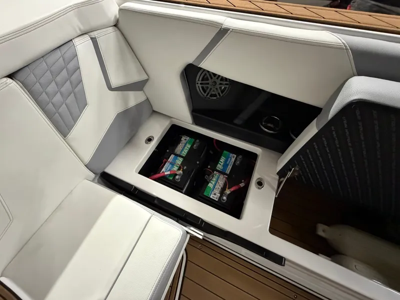 Slide: The Image of Nautique Super Air Nautique S25 2023 - 41
