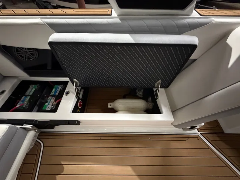Slide: The Image of Nautique Super Air Nautique S25 2023 - 42
