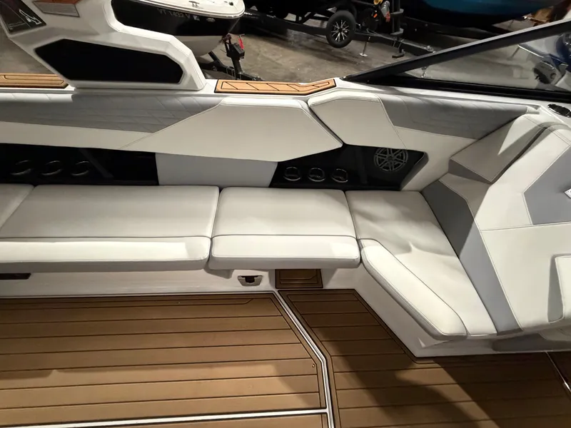 Slide: The Image of Nautique Super Air Nautique S25 2023 - 45