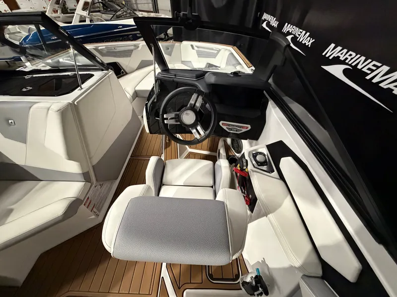 Slide: The Image of Nautique Super Air Nautique S25 2023 - 46