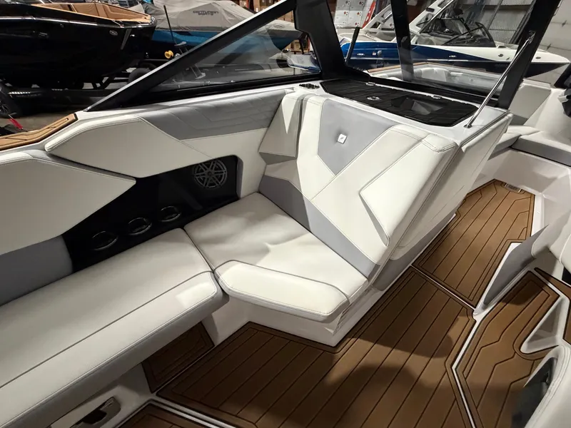 Slide: The Image of Nautique Super Air Nautique S25 2023 - 47
