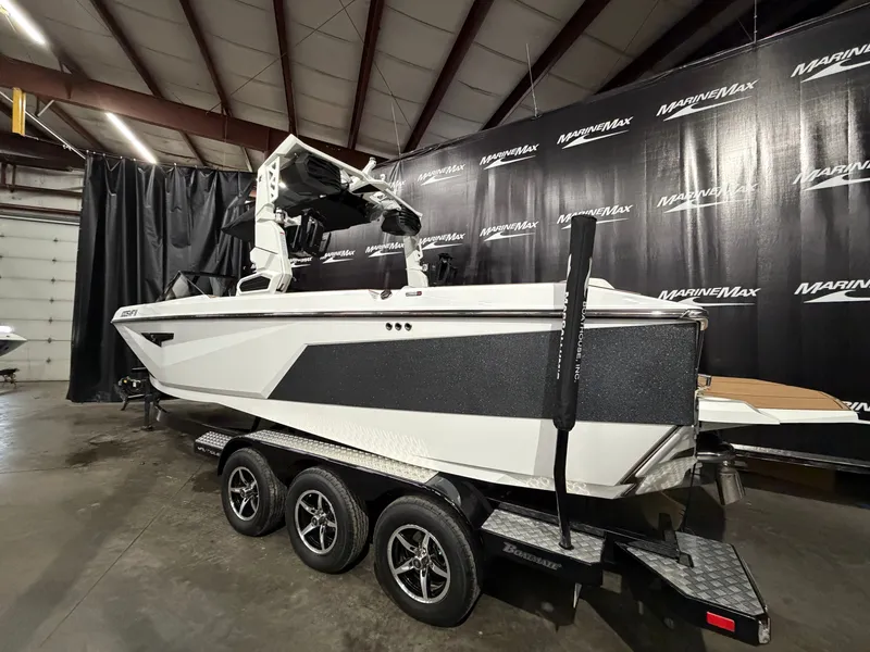 Slide: The Image of Nautique Super Air Nautique S25 2023 - 5