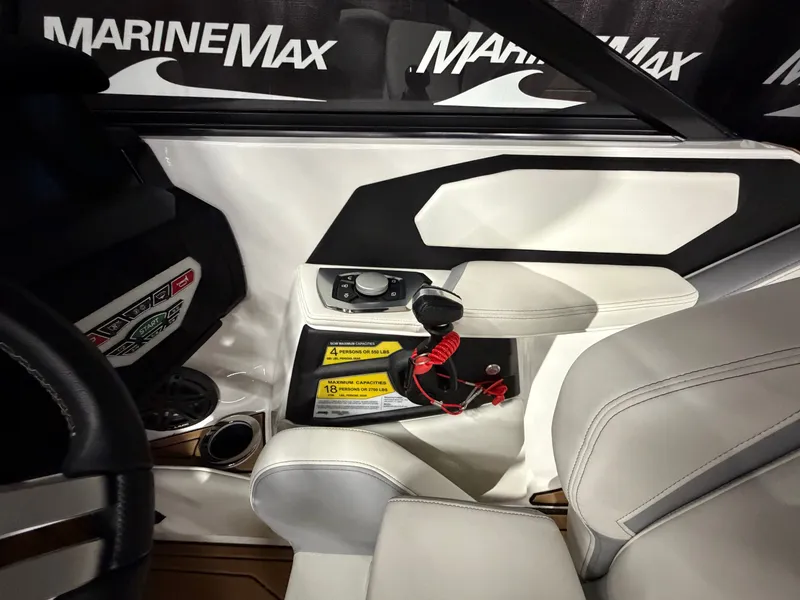 Slide: The Image of Nautique Super Air Nautique S25 2023 - 54