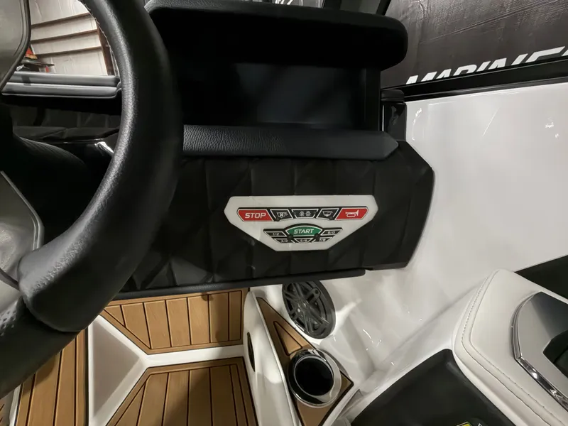 Slide: The Image of Nautique Super Air Nautique S25 2023 - 57