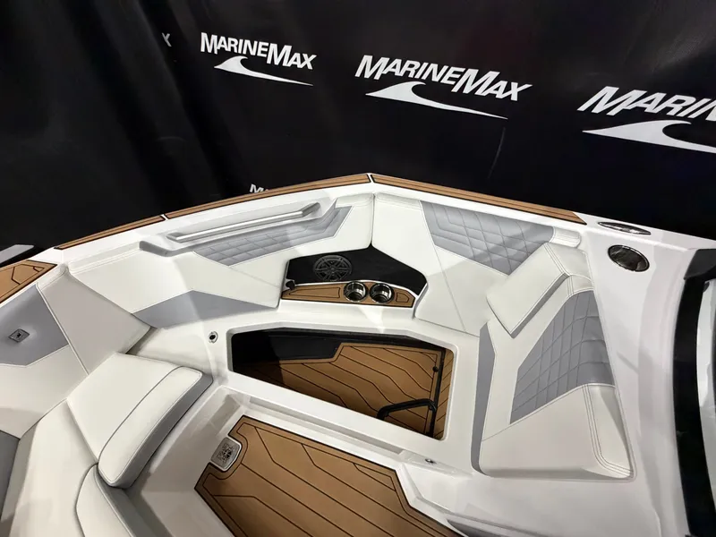 Slide: The Image of Nautique Super Air Nautique S25 2023 - 64