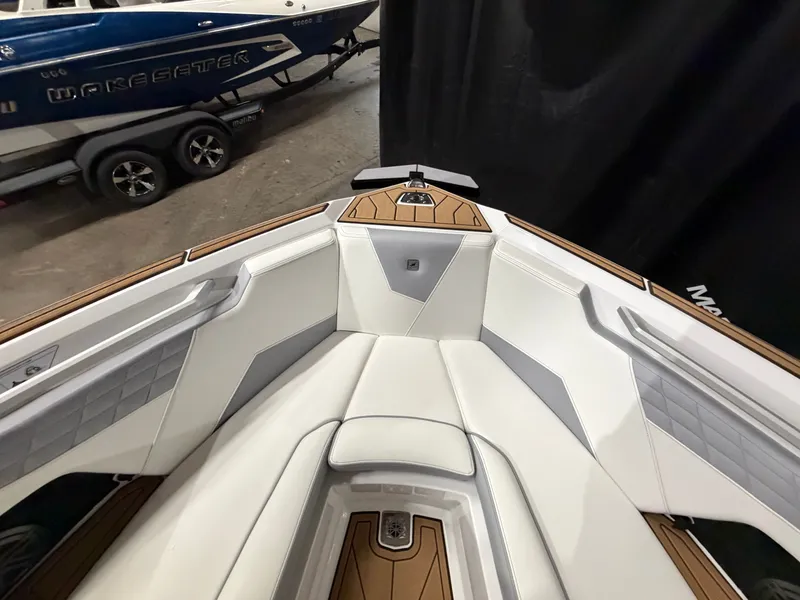 Slide: The Image of Nautique Super Air Nautique S25 2023 - 65