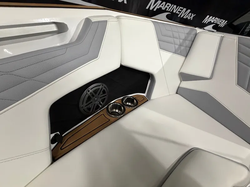 Slide: The Image of Nautique Super Air Nautique S25 2023 - 68