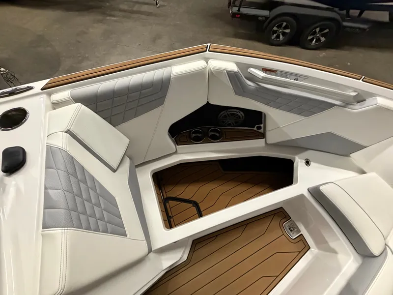 Slide: The Image of Nautique Super Air Nautique S25 2023 - 70