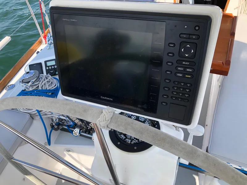 Slide: The Image of 1997 J Boats J/42 helm with Garmin navigation system. - 21