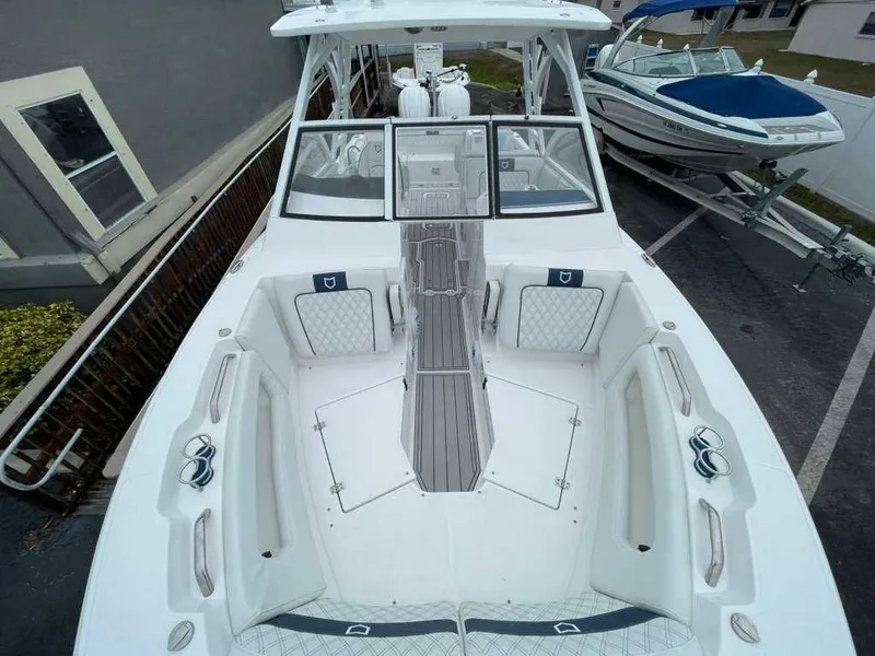 Slide: The Image of Sea Fox 288 Traveler 2026 - 10