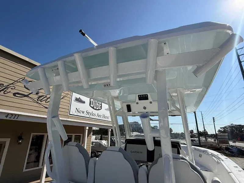 Slide: The Image of Sea Fox 328 Commander 2026 - 9