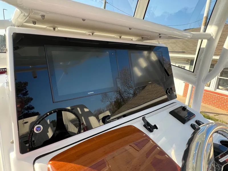 Slide: The Image of Sportsman Masters 267OE Bay Boat 2020 - 22