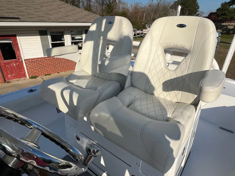 Slide: The Image of Sportsman Masters 267OE Bay Boat 2020 - 32