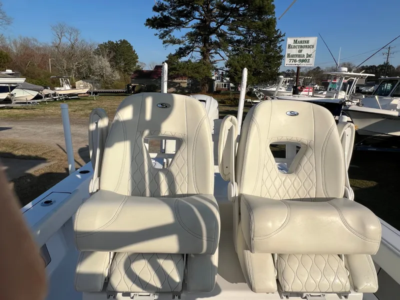 Slide: The Image of Sportsman Masters 267OE Bay Boat 2020 - 35