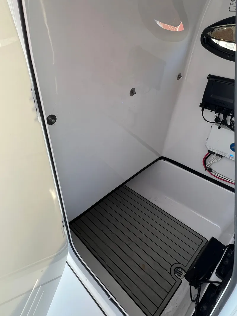 Slide: The Image of Sportsman Masters 267OE Bay Boat 2020 - 40