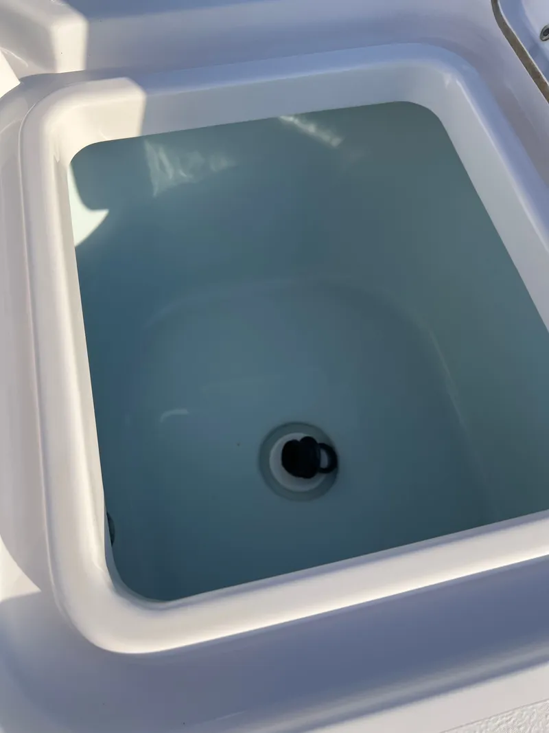 Slide: The Image of Sportsman Masters 267OE Bay Boat 2020 - 58