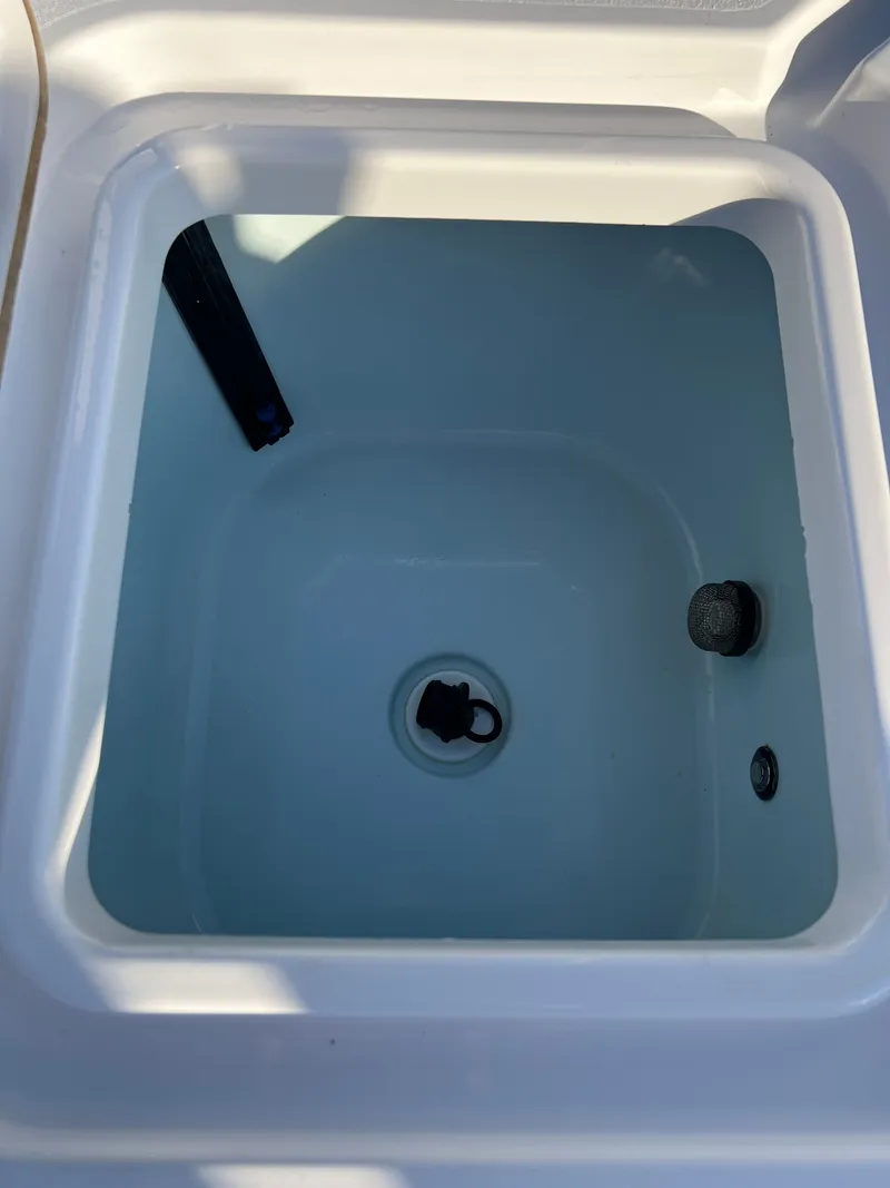 Slide: The Image of Sportsman Masters 267OE Bay Boat 2020 - 61