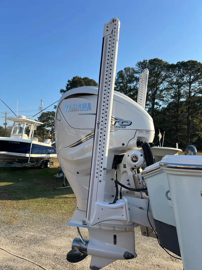 Slide: The Image of Sportsman Masters 267OE Bay Boat 2020 - 8