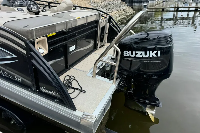 Slide: The Image of 2017 JC 23 Neptoon TT Sport pontoon boat with Suzuki outboard motor. - 3