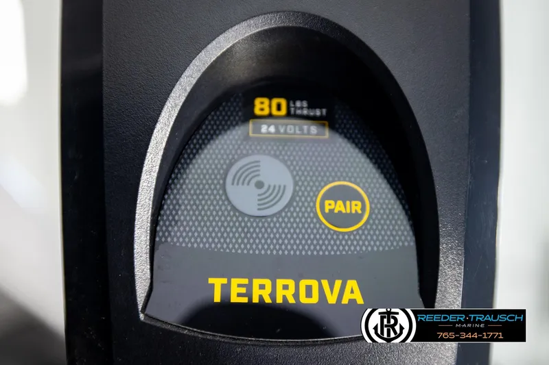 Slide: The Image of Terrova motor display on 2023 Lund 1875 Impact XS, showing 80 lbs thrust and pairing option. - 47