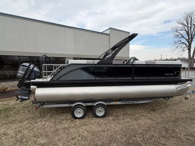 The Image of Godfrey SW2286DT 2026 - undefined