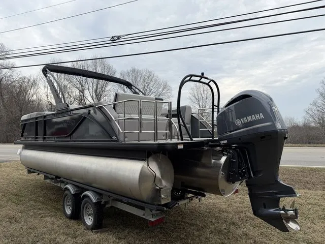 Slide: The Image of Godfrey SW2286DT 2026 - 4