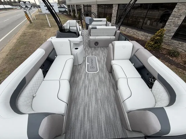 Slide: The Image of Godfrey SW2286DT 2026 - 8