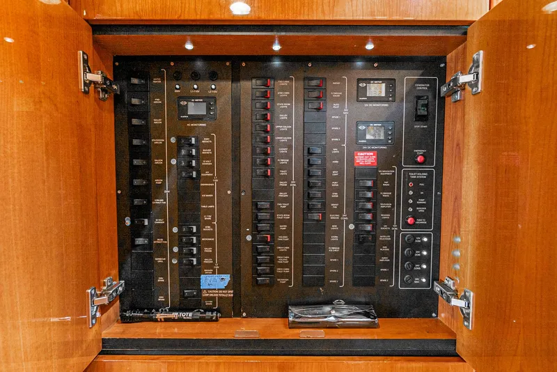 Slide: The Image of A/C D/C Breaker - 29