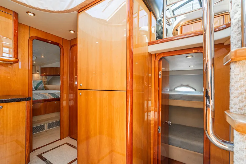 Slide: The Image of Lower cabins - 30