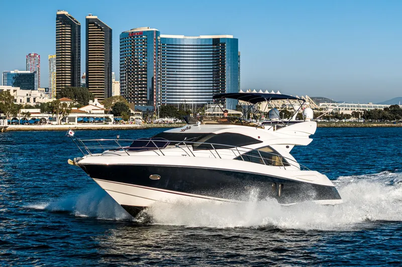 Slide: The Image of Sunseeker Manhattan 50 2006 - 77