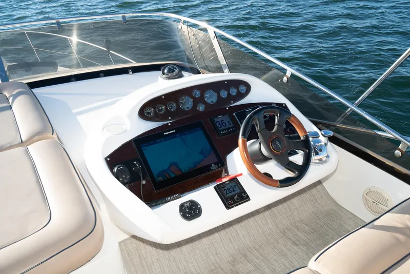 Slide: The Image of Sunseeker Manhattan 50 2006 - 80