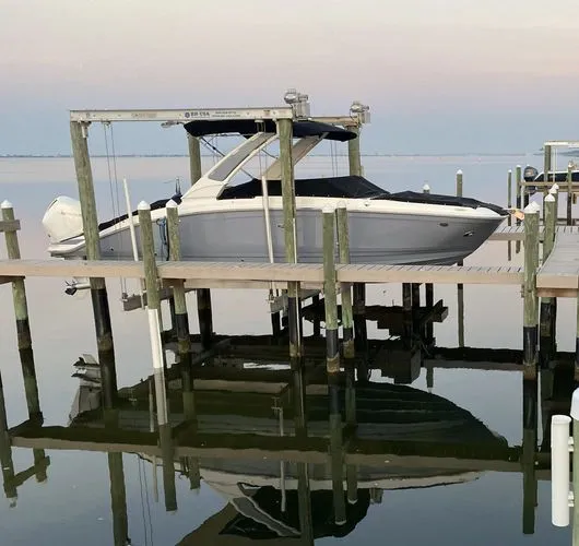 Slide: The Image of 2024 Sea Ray 270 Sdx - Image 27 - 27