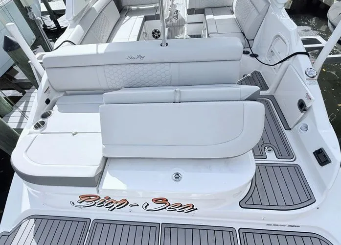 Slide: The Image of 2024 Sea Ray 270 Sdx - Image 4 - 4