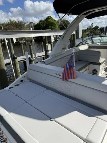 Slide: The Image of 2024 Sea Ray 270 Sdx - Image 7 - 7