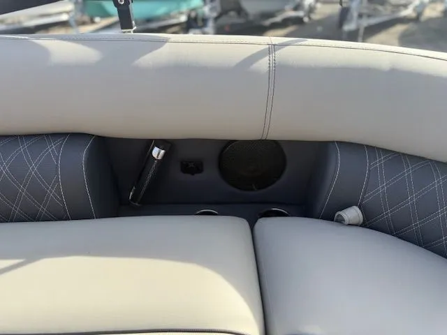 Slide: The Image of Barletta L25UC 2023 - 28