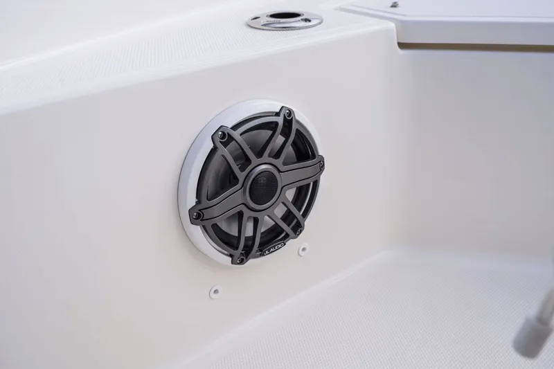 Slide: The Image of Speaker on a 2026 Boston Whaler 220 Dauntless boat. - 28