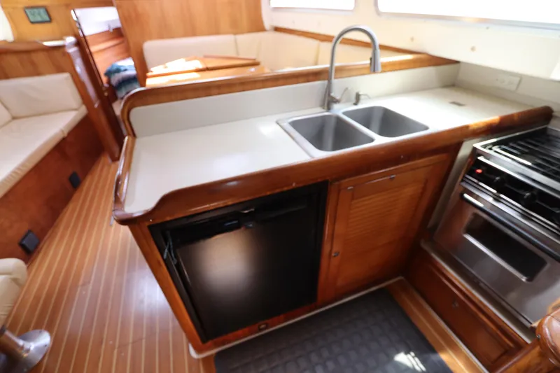 Slide: The Image of Catalina Morgan 440 2007 - 51