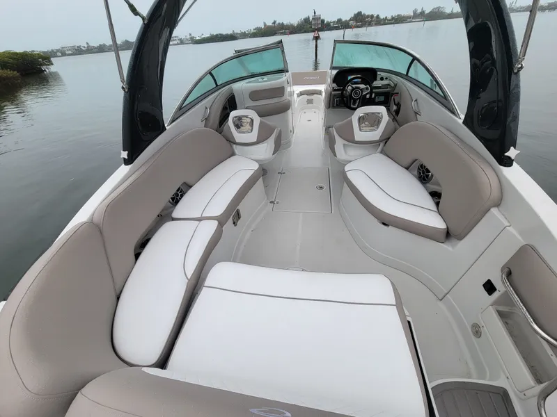 Slide: The Image of Crownline Boats E275XS 2019 - 7