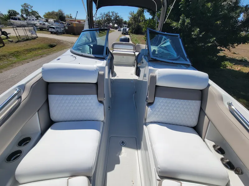 Slide: The Image of Crownline Boats E275XS 2019 - 9